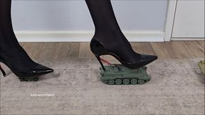 Tank Walkover and Crush in 5 Pairs of Shoes