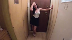 ta colloc bourree te fais sniffer ses pieds et se pisse dessusje rentre de ...