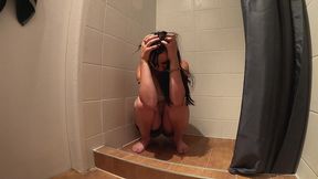 ta colloc bourree te fais sniffer ses pieds et se pisse dessusje rentre de ...