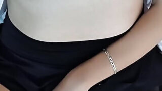 O celebritate latină amatoră de 18 ani primește o creampie anală urâtă acasă