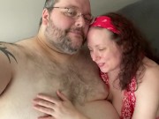 Some not-so-lazy Sunday fun on the couch with my voluptuous vixen
