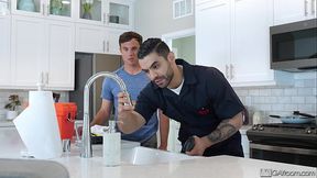 Muscle Plumber Arad Winwin Cleans His Customer'_s Pipes