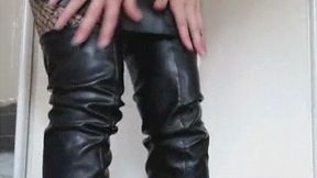 Leather outfit worship - joi+cei