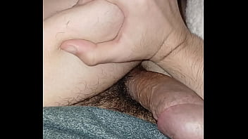 Pega na minha bunda e me chama de sua puta