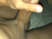 dotado batendo punheta e gozando