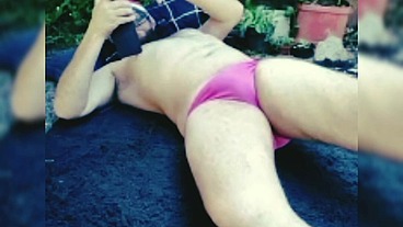 Naked man outdoors, adult content creator bad_wolf28 at your disposal