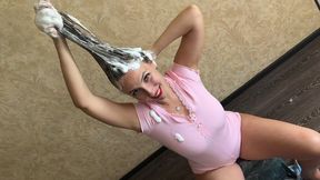 Overflow Shampoo Hair Tease PonyTail Style