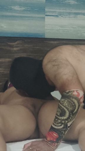 Jawan Bengali Pooja Bhabhi Blue Lipstick Laga Husband Ka Lund Chusa Aur Pati Se Hard Chudai Karwai(Clear Hindi Audio)   Clip 1