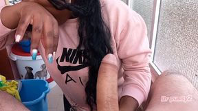 dr pussy2 - ebony novinha viciada em pau enorme e fazer broches tira o leite todo so com a boca quente e faz grande garganta funda quando todos saiem de casa