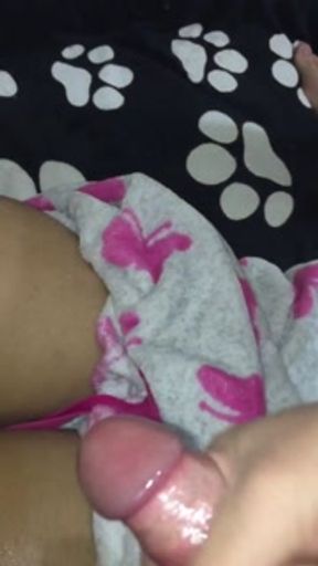 I fuck my girlfriend while playing parcheesi on her cell phone