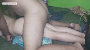 mi amiga se pasa de tragos y me follo a su esposo en sus narices mientras ella esta acostada, parte 2 / chiquicandy / leandrozimmer / abneyzimmer