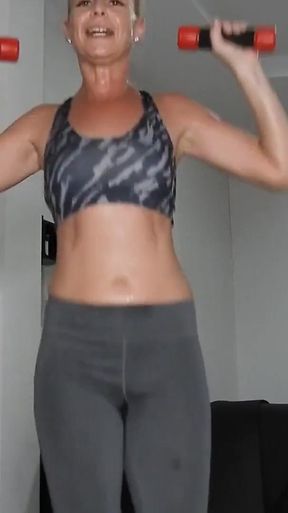 Pouring Sweat Resistance/cardio/dance