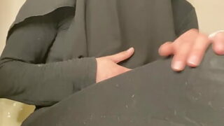 Solo girl clip of amateur big ass Arab girl fucking own butt with dildo