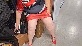 Classy Mature Lady Sightseeing And Decided To Bring You Along