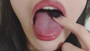 Open Mouth, Drooling, Trembling Tongue