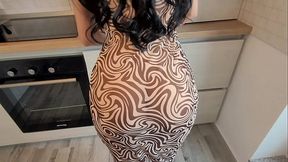 Kinky Stepmom Wants Cum Inside Pussy