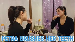 Petra brushes her teeth - FULL HD