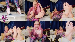 Vicky's lamp makes her shrunken foot slave wish come true