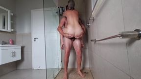 Piss Loving Valentines Fuck in Shower
