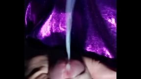 Michendorfer DWT hat Latexkleidchen vollgespritzt