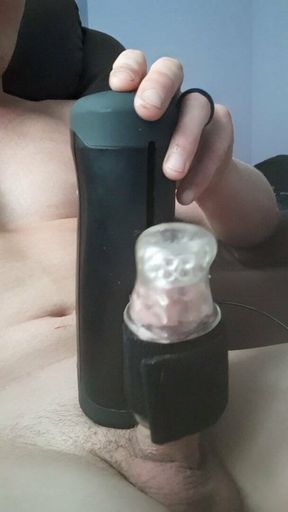 Quick orgasm with the handy sex toy