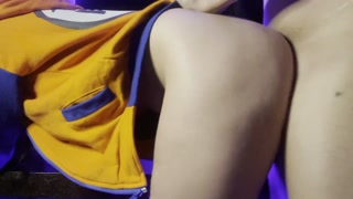 I am a gamer girl who loves to be penetrated when I play