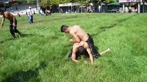 Luta turca com ol&eacute_o - 13