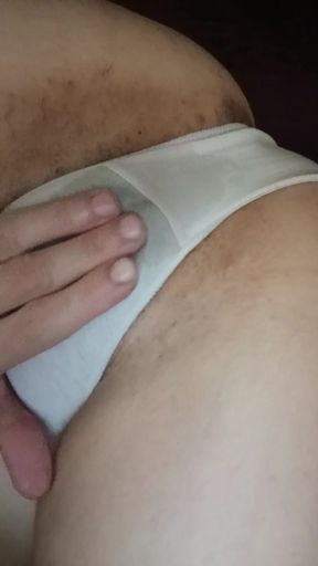 Rubbing My Pussy to Orgasn