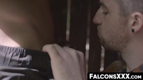 FalconsXXX.com - Hot stallion Gabriel Clark joins a kinky spitroast threesome in a wi