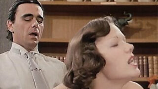 Brigitte Lahaie krijgt een brute anale pounding van Alban Ceray