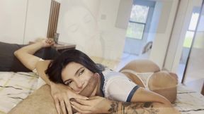 torcedora gostosa senta gostoso e mama todo leite.