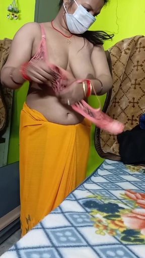 Indian Beautiful Bhabhi Removing Her Sari.