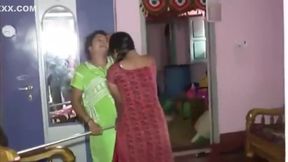 Tow idian wife catfight