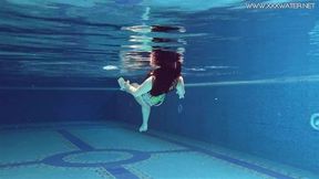 Perfect tight pornstar Diana Rius getting naked