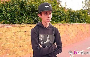 This dude wants to become Jordi, but Briseida Myers will be the judge of that!