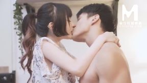 国产麻豆传媒作品 /音乐老师不玩吉他玩少女/ 精彩免费播放