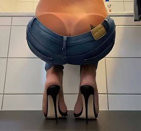 Heels and tanlines