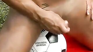 Soccer Slutfacts Brazilian Beef Blows His Way to Bliss