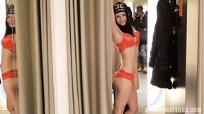 ”Lesbian Amateur Couple Leaked Home SexTape”