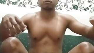 Gembira muda india amatur minyak sehingga dan fucks beliau sendiri ketat pantat dalam buatan sendiri bilik mandi video