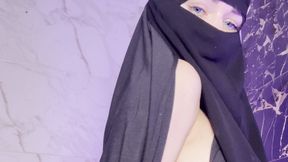 Community Creator
 @AnnaaLittle @Teasing & #Nude #Hijab #Big Ass video film sexy | Tik.Porn