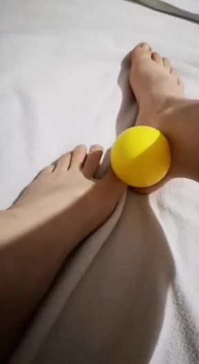 I love many cumings on my legs
