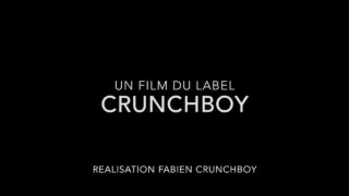 Stor dildo amatör Germain EasyBi levererar barbacka anal bultande i episk gangbang orgie