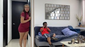 My rich big ass stepsister listens to me while I talk to my friend on call and she gets horny and I end up putting my huge cock in him.