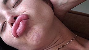 Smelly smell from the mouth on the lips (1920x1080 HD) AVI