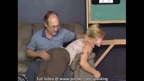 &iuml_&raquo_&iquest_Girl with glasses gets a better look at her red ass