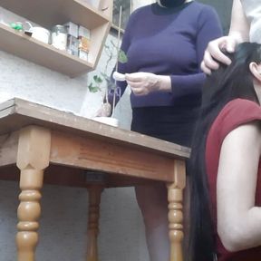 While my stepmom washes the flowers my girlfriend is eating my pussy - Lesbian-illusion