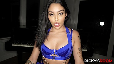 RICKYS ROOM - BBC Deep in The Ass of Bootylicious Vanessa Sky