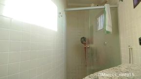 I Took a Shower Naked at the Hotel and Decided to Show Myself off to People.