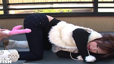 Japanese babe gets her bush pleased with toys and squirts after sucking a man outside